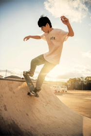 スケートパークの開設を目指す若者（尼崎市ブランドブックより）