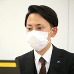 駅員を経て現在は総務企画課で業務する瀧上太輔さん＝神戸市中央区加納町４（撮影・斎藤雅志）