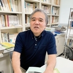 桃原一彦教授＝沖縄国際大学