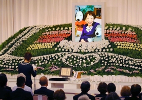 作家田辺聖子さんの「お別れの会」＝２０１９年８月、伊丹シティホテル