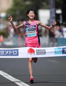 万感の表情でゴールに飛び込む前田穂南＝２０１９年９月１５日午前、東京都港区