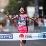 万感の表情でゴールに飛び込む前田穂南＝２０１９年９月１５日午前、東京都港区