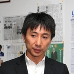 肩を落とす山下隆志氏＝川西市けやき坂１（撮影・斎藤雅志）