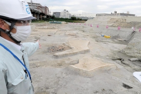 アサヒビール西宮工場跡地にあり、円墳や方墳が見つかった津門大塚町遺跡。中央は円墳に設けられた「造り出し」と呼ばれる祭祀の場所＝西宮市津門大塚町