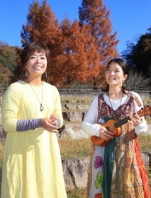 女性デュオ「Ｎａｈｏ☆Ｎａｍｉ」の鍛菜穂さん（左）と是永七海さん