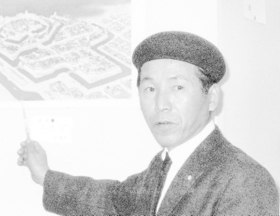 生前の荻原一青（１９６３年１月撮影、あまがさきアーカイブズ提供）
