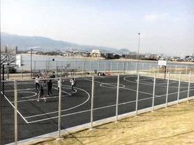 「エピック・ドリーム・コート」となるバスケ広場＝西宮市西宮浜３（市提供）