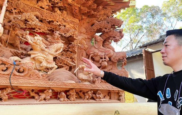 だんじり彫り物 戦災から復興70年 岸和田・中之濱町のだんじり 町民、彫物師の