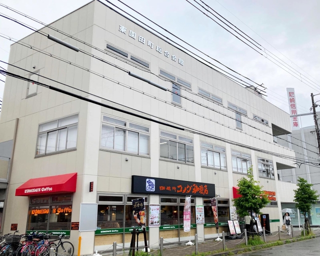 予定から約１年半遅れてようやくオープンした東園田町総合会館＝東園田町４