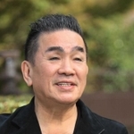 病弱な体でここまで来た。６９歳の年に特別な思いを込め、一里塚としてアルバムを作ったＢＯＲＯさん＝神戸市北区有馬町（撮影・吉田敦史）