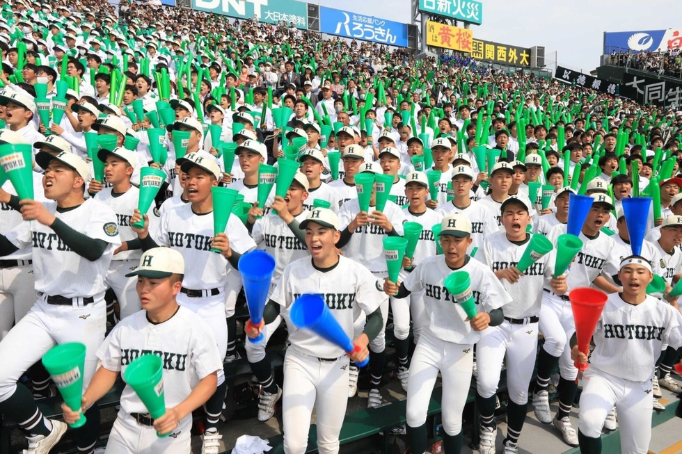 ありがとう」「いい試合やった」報徳大応援団、拍手惜しみなく 2年連続