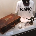 戦前に台湾代表として初めて甲子園に出場し、準優勝した嘉義農林に関する展示＝西宮市甲子園町、甲子園歴史館