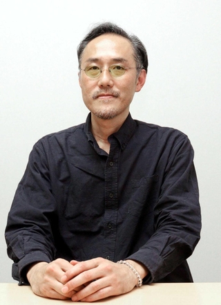 脱線事故でいとこの平野智子さんを亡くした佐々木孝昌さん＝神戸市中央区東川崎町１