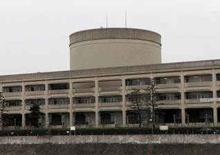 宝塚市役所＝宝塚市東洋町