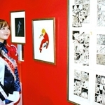 代表作「コブラ」の直筆原稿などが並ぶ寺沢武一展＝宝塚市立手塚治虫記念館