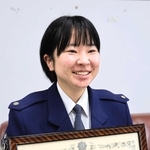 心肺停止の女性を助けたたつの署の竹原希巡査＝県警察学校