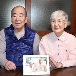 「家族全員大ファン」。長嶋さんとの思い出を語る梅田茂雄さん（左）と多美子さん＝芦屋市大原町
