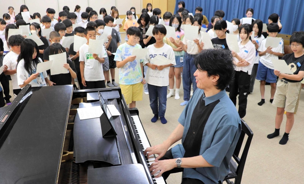 人間讃歌の校長学 愛と信念に基づく学校経営/日本教育新聞社/村田盛一（単行本） 学校⑤ 蒔田晋治 『教室はまちがうところだ』｜MRT