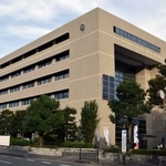 【中古】 市政崩壊 めざめたベッドタウン川西事件リポート/エピック（神戸）/毎日新聞社 公用PCで小説投稿サイトなど737時間閲覧 川西市が主査処分、105