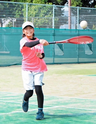 練習に励む中川心愛さん＝川西市久代６