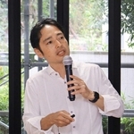 最新技術を活用した障害者施設のあり方について話す東京大大学院の松田雄二准教授＝宝塚市美幸町