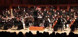 兵庫芸術文化センター管弦楽団によるコンサート＝県立芸術文化センター