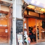 １１月末で閉店したクロスロードカフェ＝伊丹市中央３