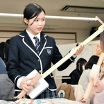 三味線の魅力、若い世代に　中高生が手作り体験　プロ奏者目指す高校生・中瀬さんが企画　西宮