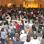 多くの有権者が詰めかけた演説会場。熱気で包まれた＝１月２９日午後、西宮市内（撮影・小林良多）