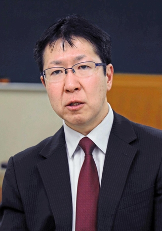 西宮署の高本隆一刑事２課長