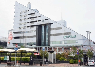 尼崎市役所のマイナンバーカード窓口が全面移転される商業施設「リベル」＝尼崎市竹谷町２