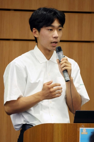 最優秀賞に選ばれた平井友基さん＝西宮市高松町