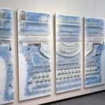 夢の中を表現？エアブラシで描く幻想絵画　西宮の画家が特別展　古びた道具や愛用ブーツを題材に
