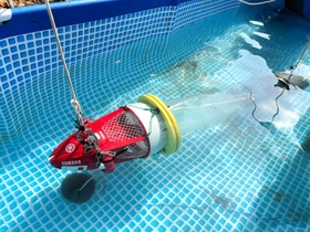 低コストで水中、水面のマイクロプラスチックごみを採取、調査するために開発した装置（ピリカ提供）