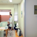 学生が悩みを打ち明ける甲南大の相談室＝神戸市東灘区岡本 