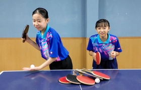 近畿中学総体に臨む（左から）中川灯さんと朝生結夢さん（提供写真）