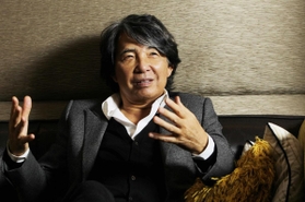 世界で活躍した高田賢三さん。インタビューでは故郷への思いを語った＝東京都内（２０１０年撮影）