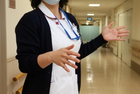 第３波と立ち向かってきた日々を振り返る看護師長の女性＝姫路医療センター