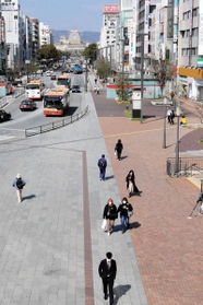 好調だった姫路市駅前町も９年ぶりに公示地価が下落。播磨地域では最も高かった＝姫路駅前（撮影・大山伸一郎）