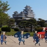 拡張現実（ＡＲ）技術を使い、かつての大名行列の様子を再現する演出のイメージ（姫路市提供）