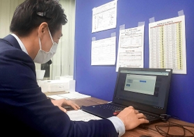 感染拡大が続く中、各市町ではワクチン接種が本格化。姫路市は予約を受け付けるコールセンターも設置した＝姫路市内（提供）