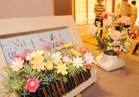 細部にまでこだわった力作が並ぶ会場＝姫路市書写の里・美術工芸館