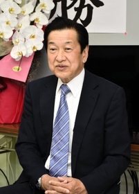 ７回目の当選を果たし、環境相としても抱負を語る山口壮氏＝相生市旭１