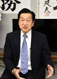 ７回目の当選を果たし、環境相としても抱負を語る山口壮氏＝相生市旭１