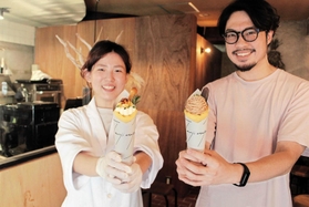 新たにオープンし、大人向けのメニューが話題になっている辻クレープ研究所＝姫路市東延末１