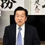 ７回目の当選を果たし、環境相としても抱負を語る山口壮氏＝相生市旭１
