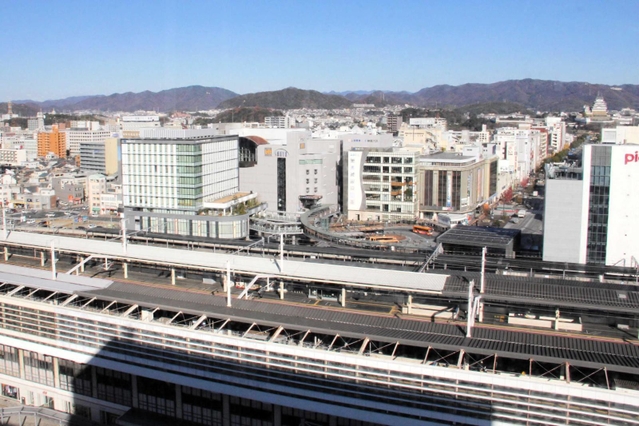 駅が高架化され、周辺が整備された姫路駅周辺＝姫路市南駅前町から