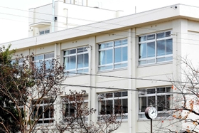 特別支援学級で暴言・体罰問題が起きた城陽小。障害がある子を育てる親からは「どこの学校でも起こりうる問題」との声もあった＝姫路市北条