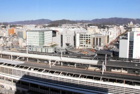 駅が高架化され、周辺が整備された姫路駅周辺＝姫路市南駅前町から