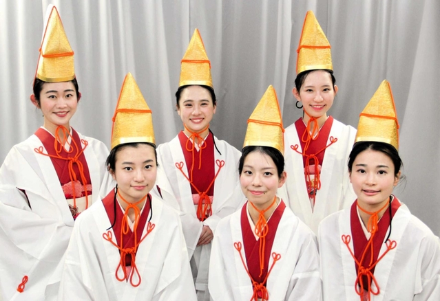 元気と福、笑顔で届けます 播磨国総社「初えびす祭」福娘が抱負 | 姫路